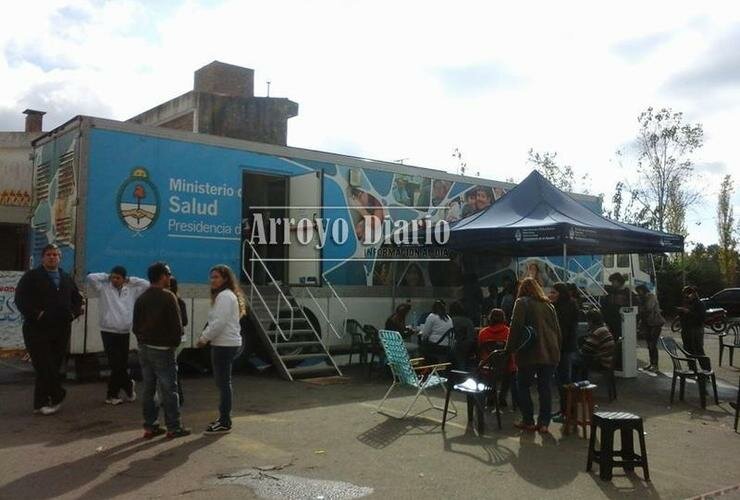 El cami?n sanitario en el estacionamiento de San Mart?n 395