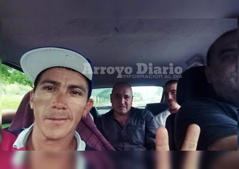 De vuelta a casa. Mario junto a parte de su familia viajando nuevamente hacia Arroyo Seco tras haber pasado 10 a?os.