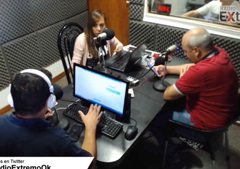 Imagen de Emisi?n EN VIVO, Dos & Pico Radio Extremo 106.9