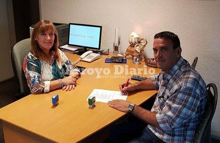 En la foto. Carina Clemente junto a Sergio Gaudio.