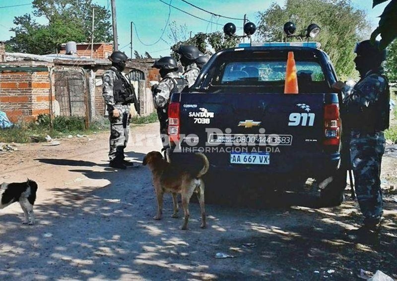 Imagen de uno de los allanamientos realizados en el barrio el 20 de octubre de 2017 a pocos d?as de registrado el homicidio. Foto: Archivo AD.