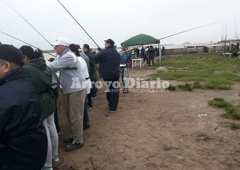 Imagen de PUAS: Pesca en el Puerto local