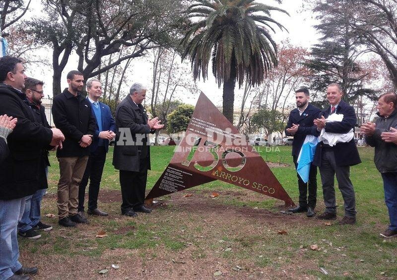 Imagen de Inauguraci?n monumento por los 130 a?os de la fundaci?n de Arroyo Seco