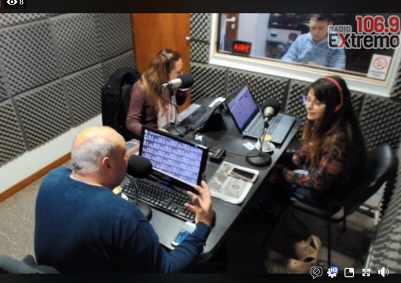 Imagen de Emisi?n EN VIVO, Dos & Pico Radio Extremo 106.9