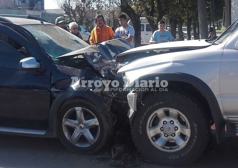 Imagen de Impactante choque en Intendente Costantini y Gaboto