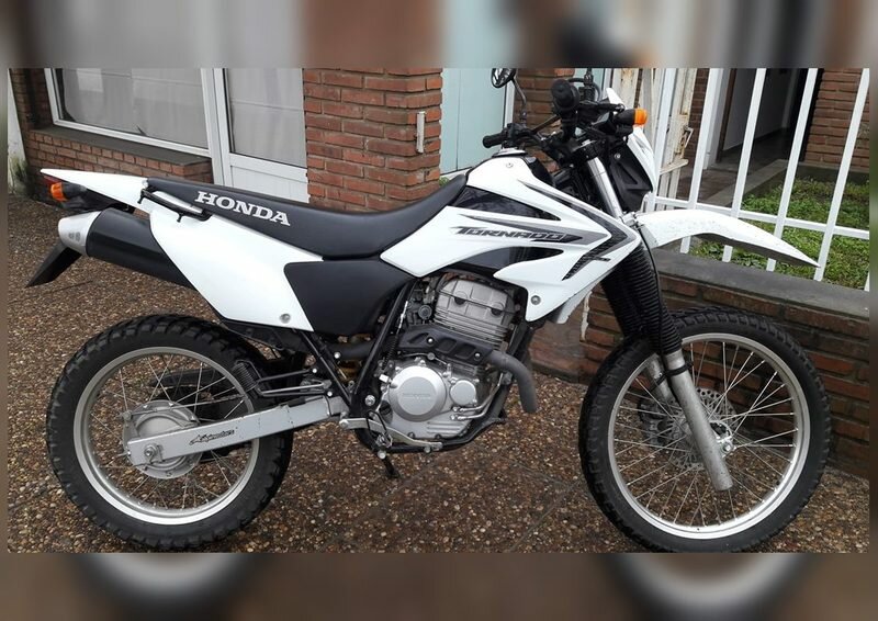 Esta es la moto que ladrones robaron en la tarde de este s?bado. Foto: FB