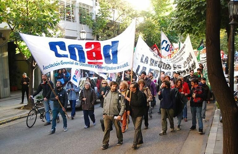 Imagen de Estudiantes temen por el futuro de la universidad p?blica