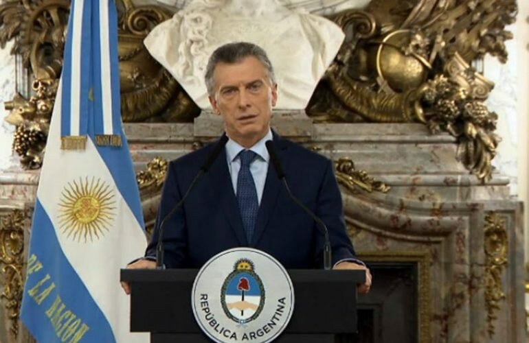 Imagen de Crisis financiera: Macri anunci? m?s impuestos a las exportaciones