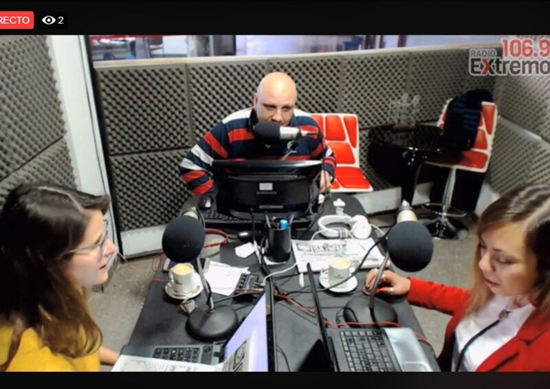 Imagen de Emisi?n EN VIVO, Dos & Pico Radio Extremo 106.9