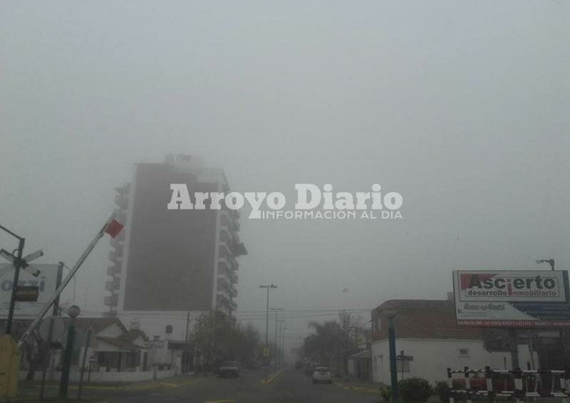 Imagen de Visibilidad reducida por niebla en la ciudad