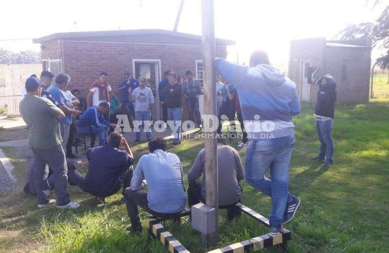 Imagen de Asamblea en S?ntesis Qu?mica reafirm? la toma de la planta