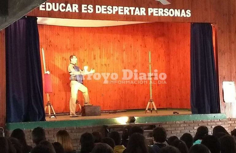 Imagen de El programa ?“Educando con Teatro?” lleg? a la Escuela Secundaria