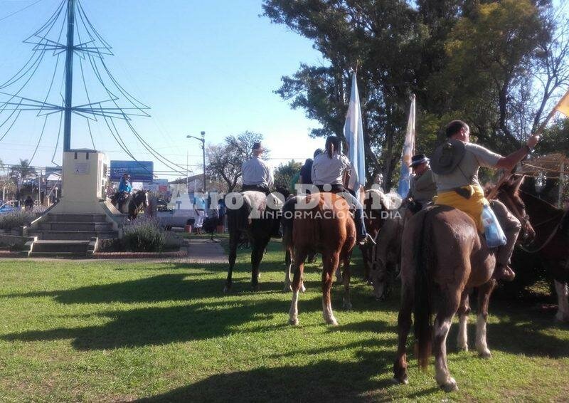 En la esquina del Reloj. El acto se realiz? como a?os anteriores en Humberto Primo y Mansueto Maiorano.