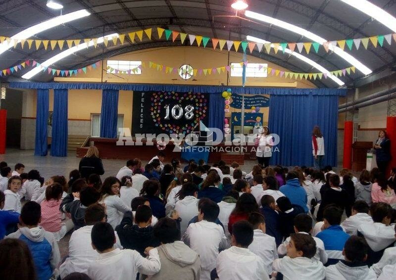 Imagen de Marat?n de Lectura y Feria del Libro