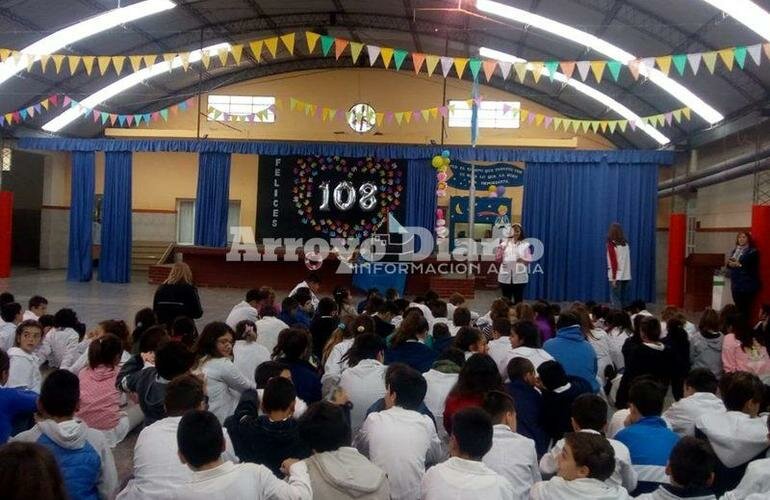 Imagen de Marat?n de Lectura y Feria del Libro