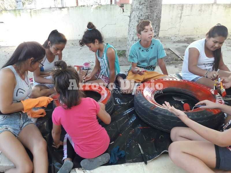 Son alumnos del taller "La Cultura es la Sonrisa" de la profesora Sandra Balbuena