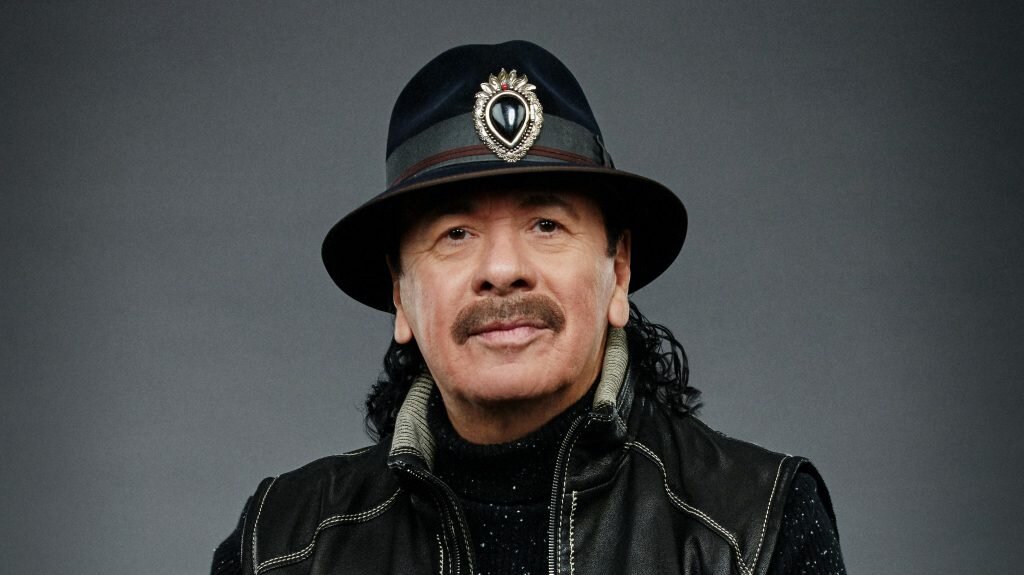 Carlos Santana se disculpa por comentarios antitransfóbicos en concierto en Nueva Jersey captados en video - Deadline